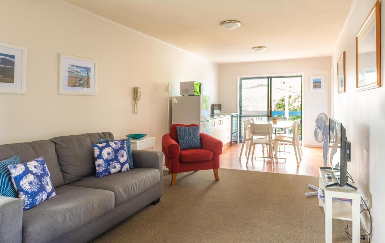 Snells Beach Motel Esterno foto
