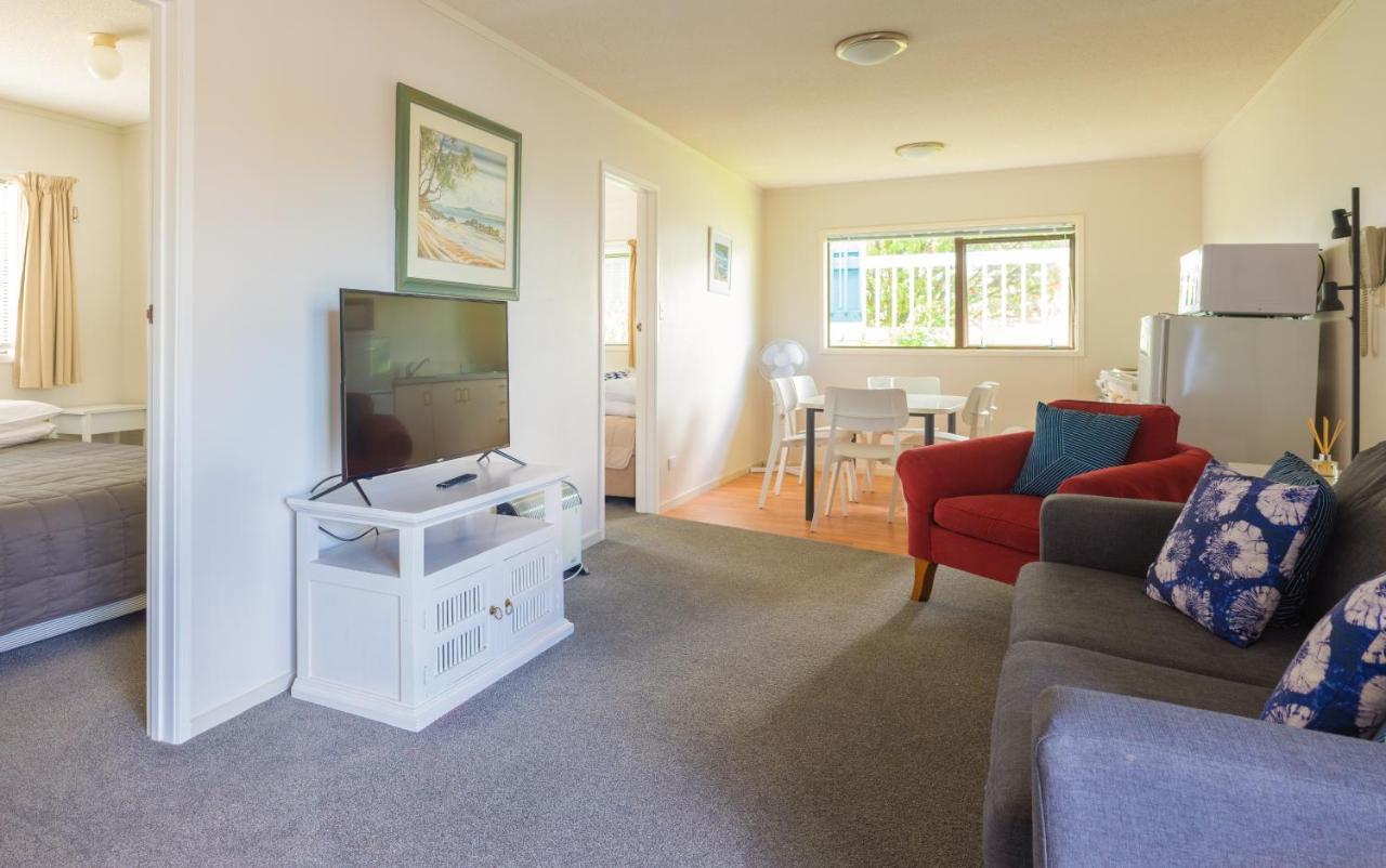 Snells Beach Motel Esterno foto
