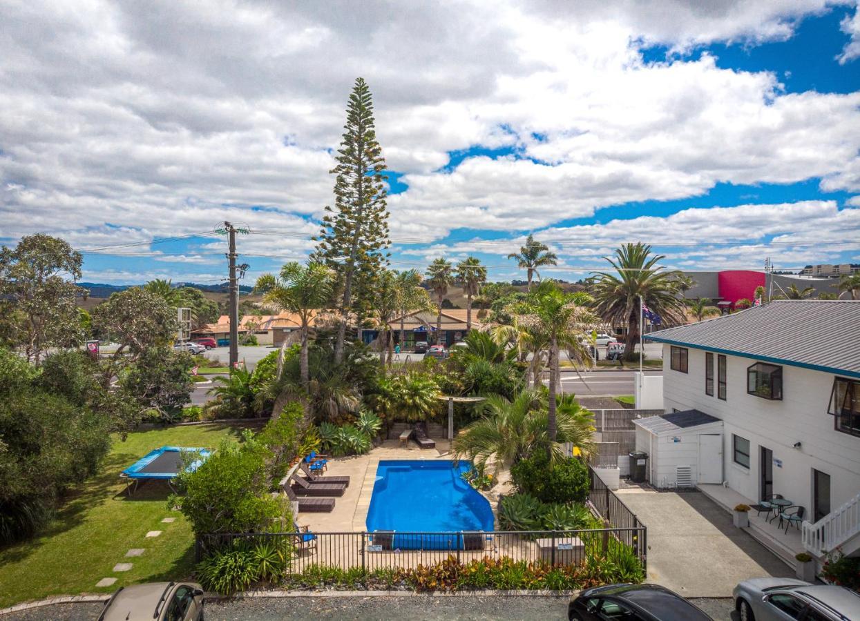 Snells Beach Motel Esterno foto