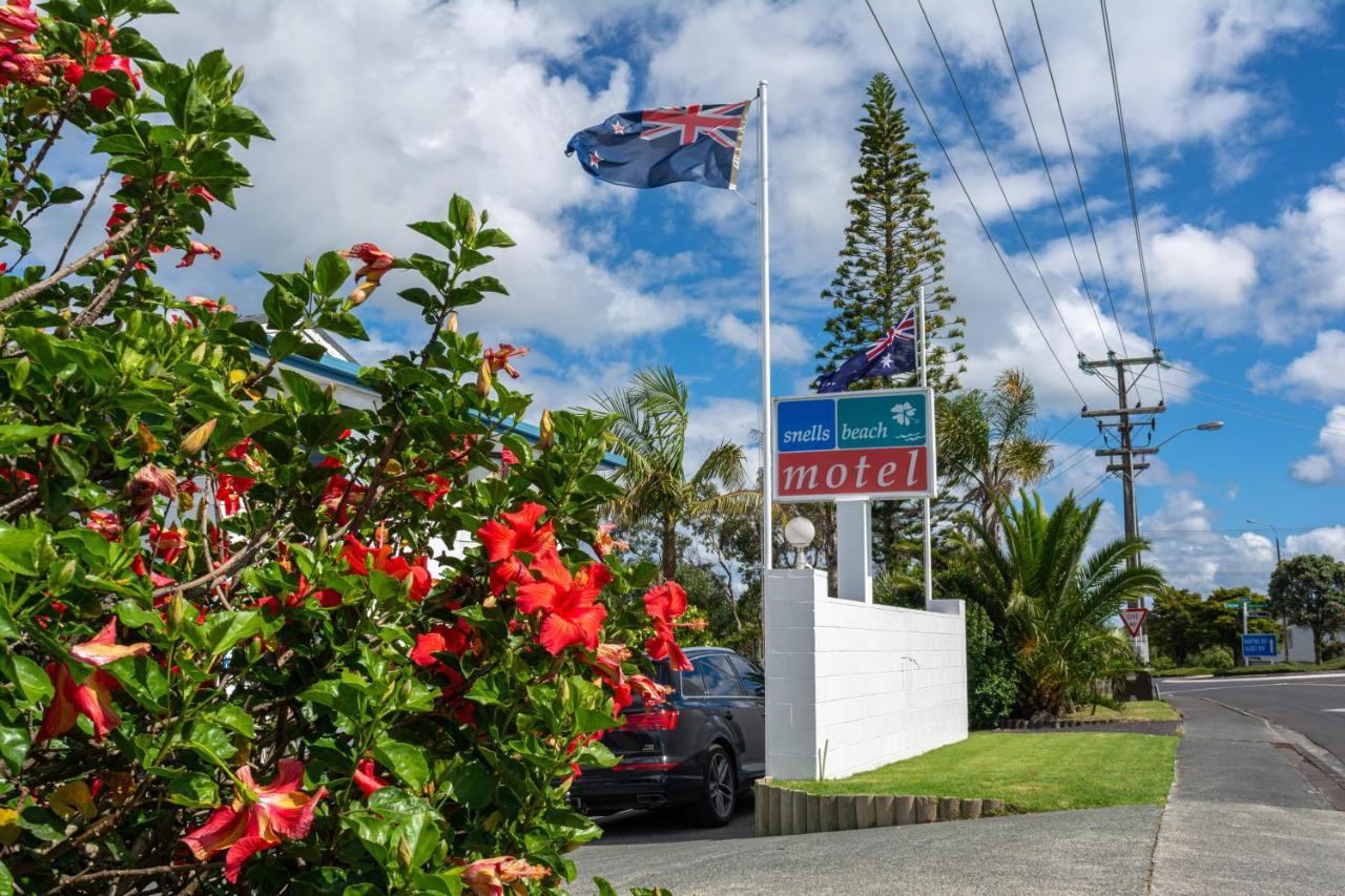 Snells Beach Motel Esterno foto
