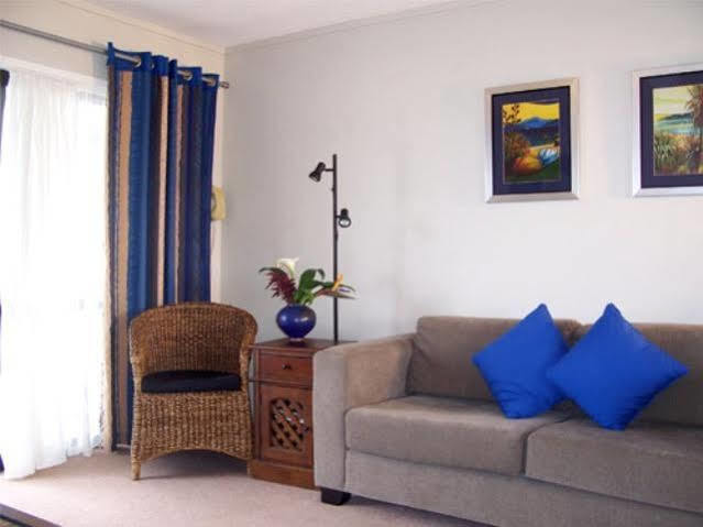 Snells Beach Motel Esterno foto